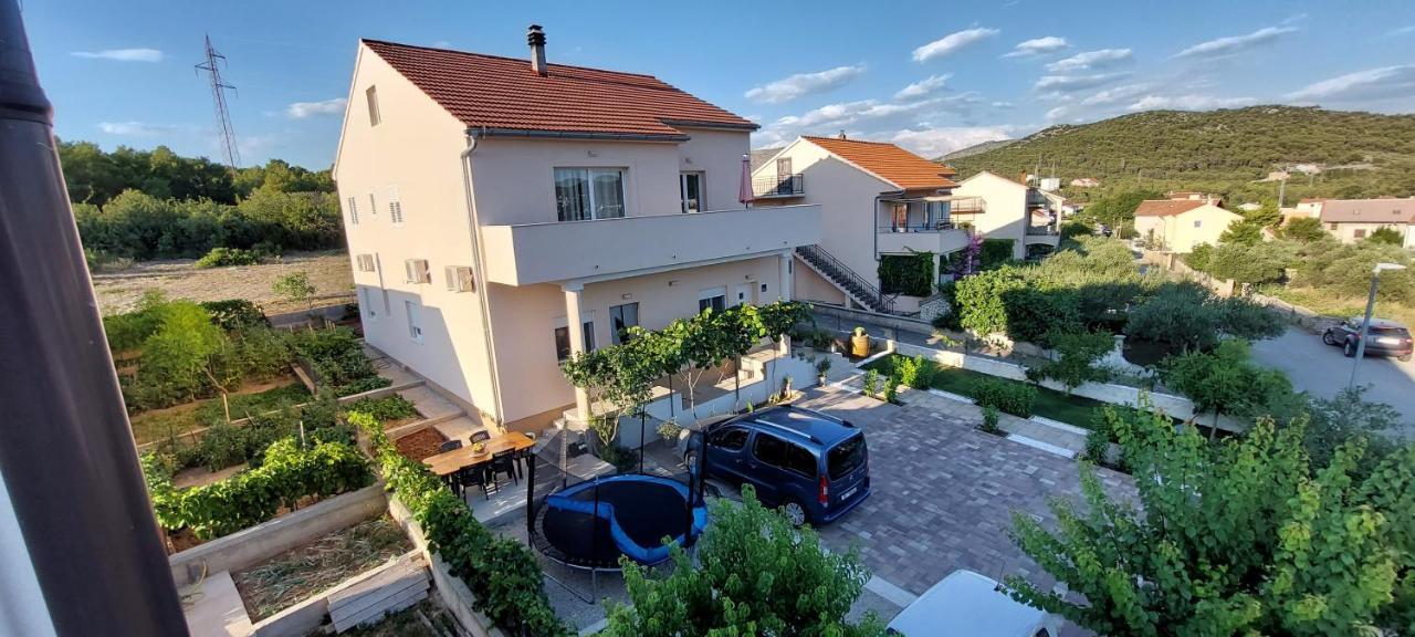 Apartment Angela Šibenik Exterior foto